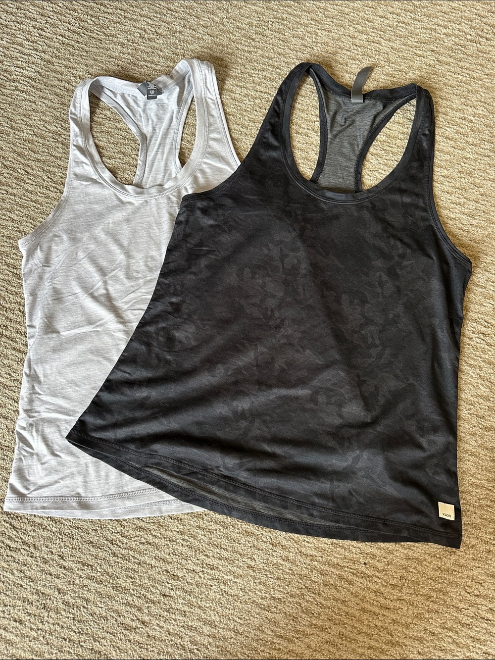 Vuori Women’s Racerback Tank Bundle